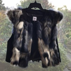 Frosty Vest -cabi NWOT